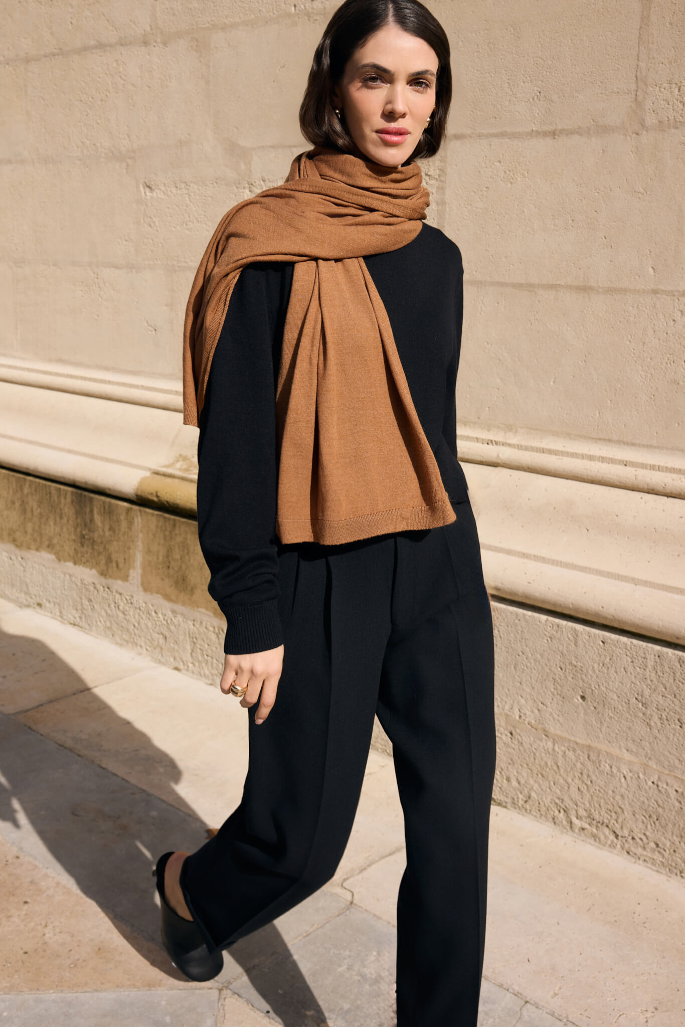 WOOL AND SILK SCARF IN CAMEL