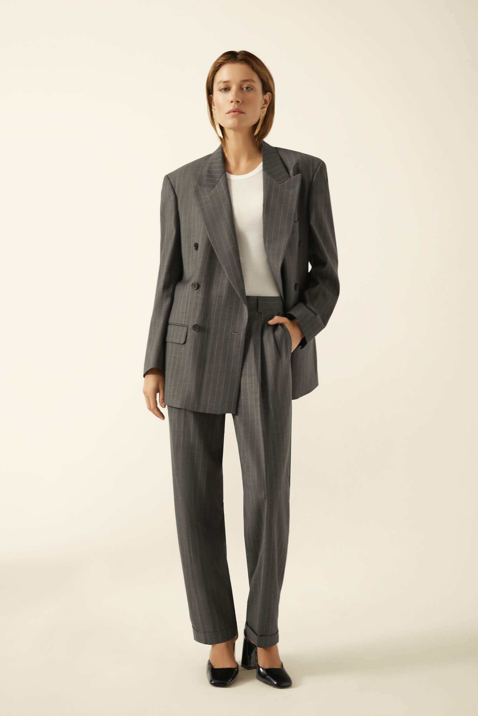 WOOL AND SILK SUIT IN GREY