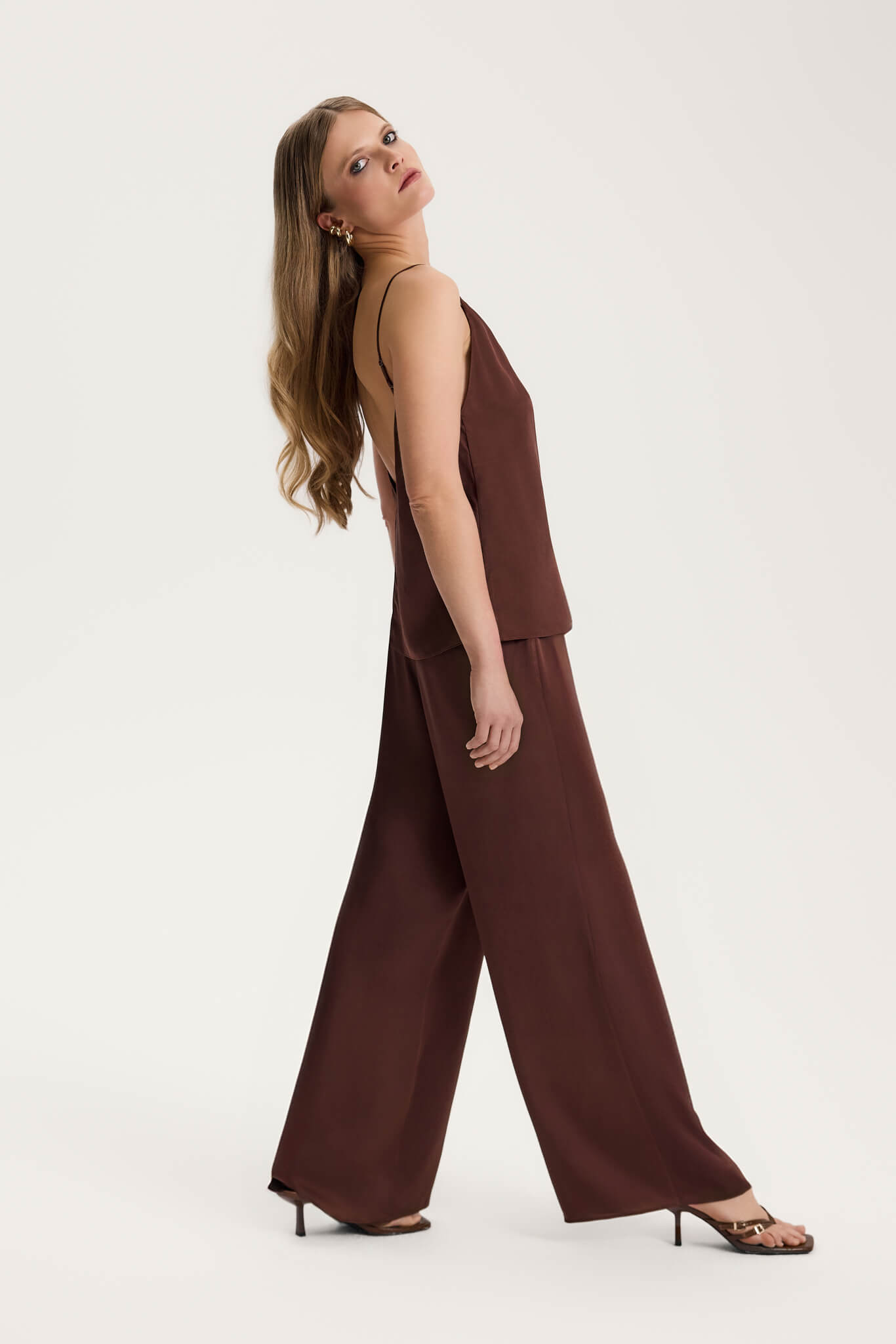 SILK WIDE-LEG PANTS IN BROWN