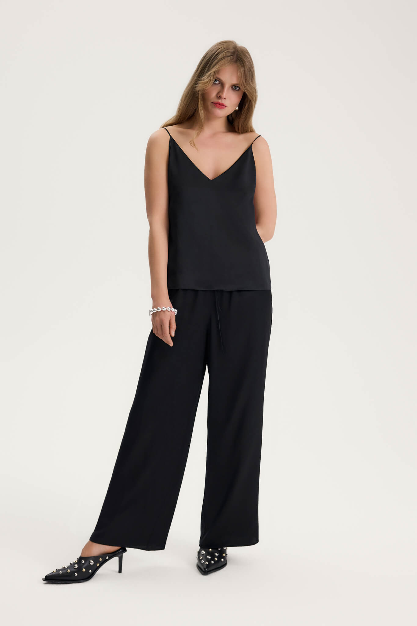 SILK TOP WITH BACK NECKLINE IN BLACK