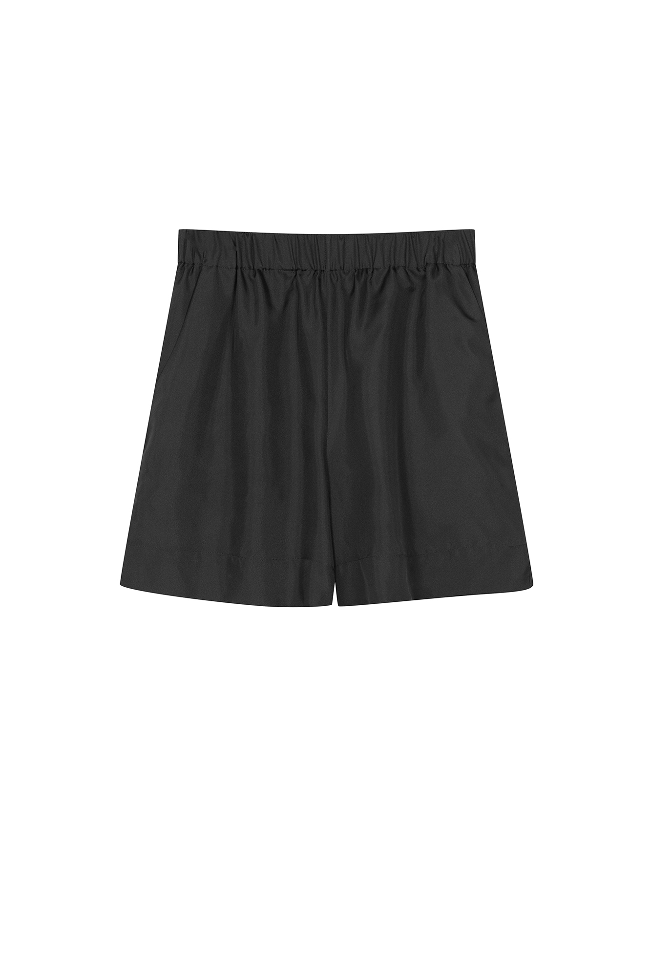 SILK SHORTS IN BLACK