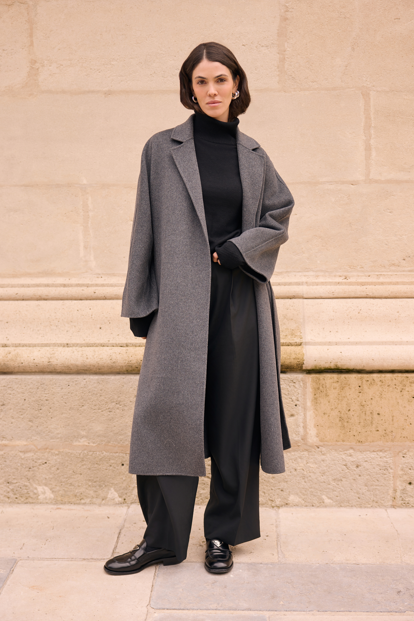 WOOL COAT WITH WOOL AND SILK IN GRAY